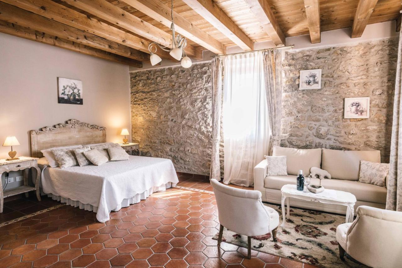 B&B - Relais De Charme La Caminella San Pietro in Cariano Exterior photo